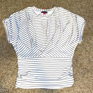 Small Vince camuto top